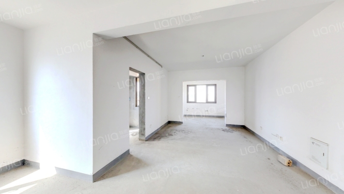 鸿汇名苑二手房实景图