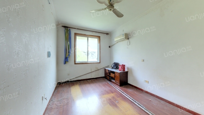 隆昌路700弄二手房实景图