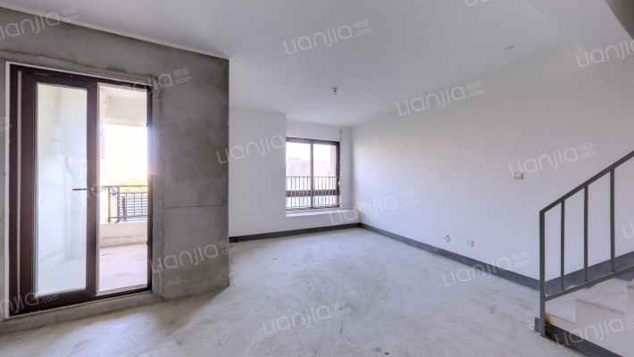 龙湖滟澜香颂二手房实景图