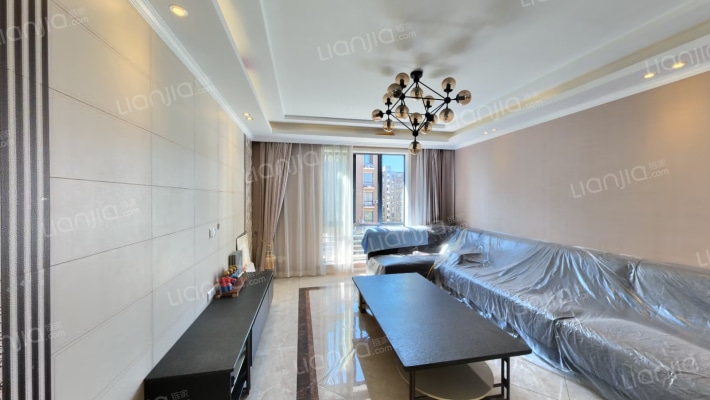 水尚阑珊小区二手房实景图