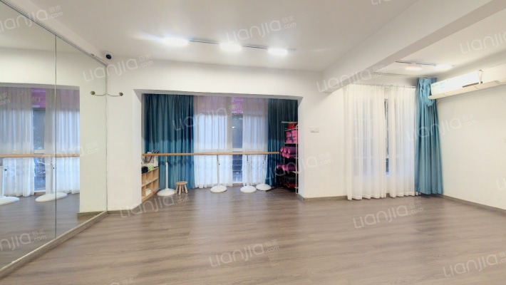 万科四季花城一期二手房实景图