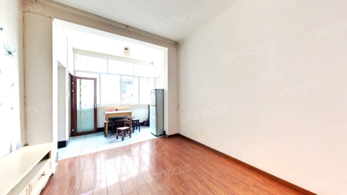 区工业局宿舍二手房实景图