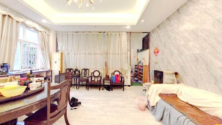 带河路二手房实景图