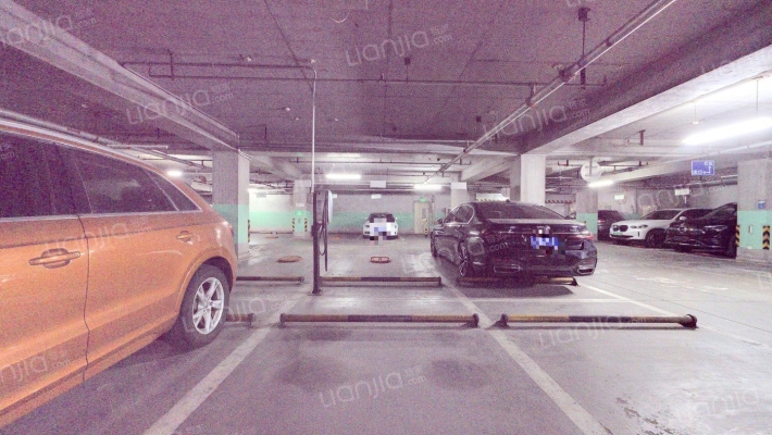 蝶翠华庭二手房实景图