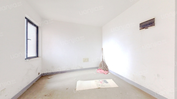 岸上玫瑰二手房实景图