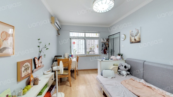 龙电B区二手房实景图