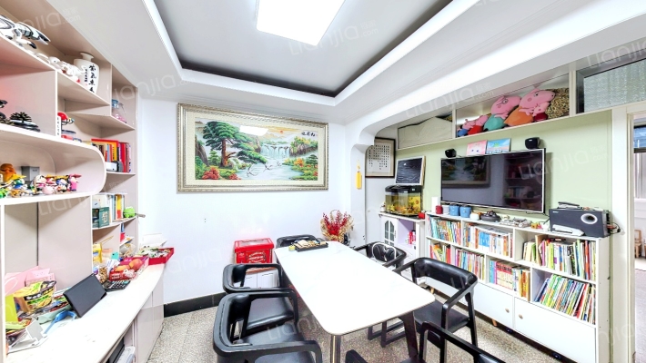 新园新村B区二手房实景图