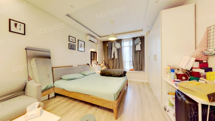 金地德圣中心二手房实景图