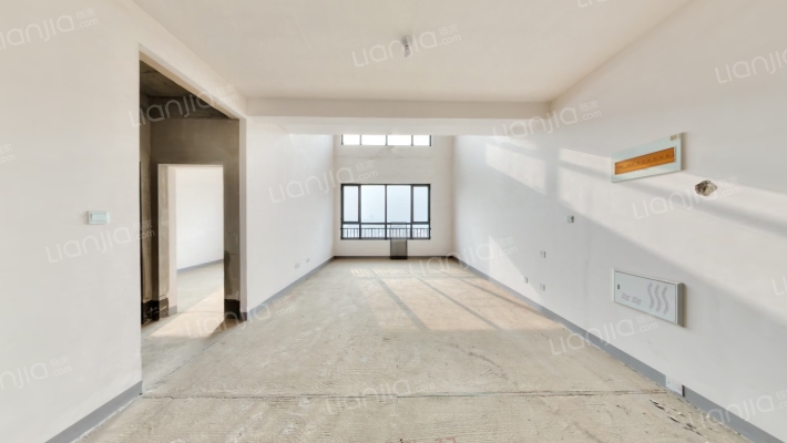 银河国际居住区四期·君润府二手房实景图