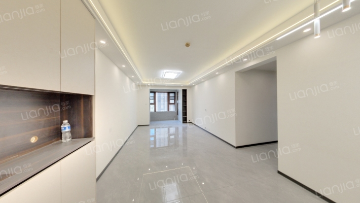 亚星倚澜苑二手房实景图