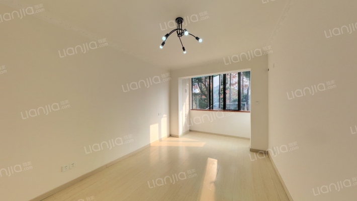 胶州路565弄二手房实景图