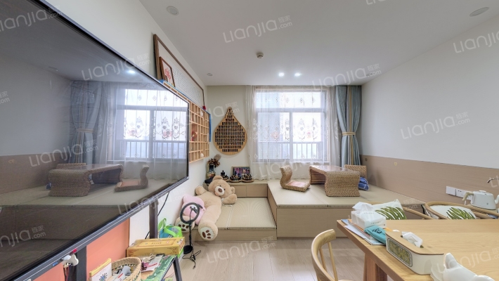 东方广场二手房实景图