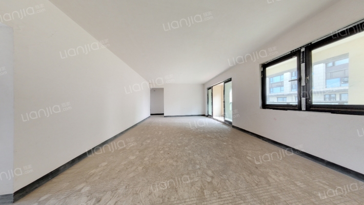 滨江华府紫郡府二手房实景图