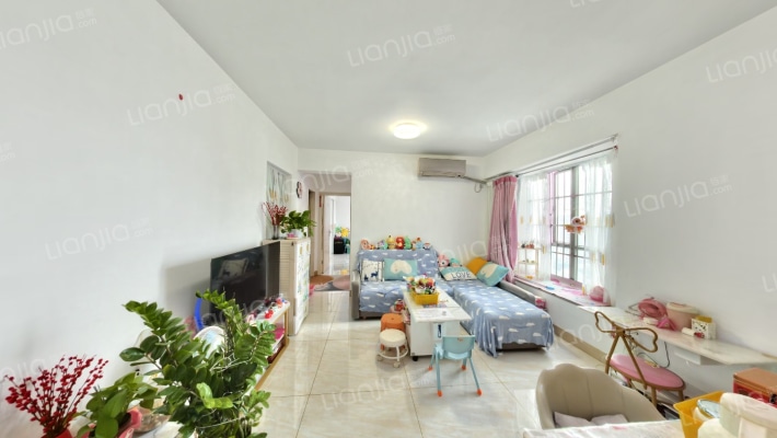 恒宝华庭二手房实景图