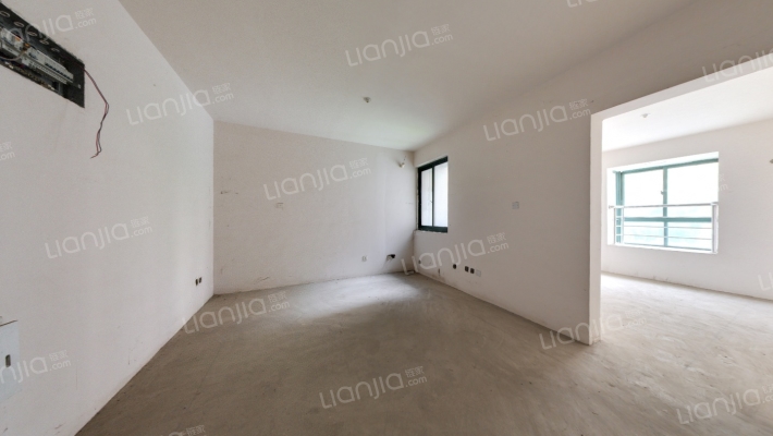 荷馨苑二手房实景图