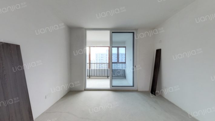 中洋金砖公寓二手房实景图