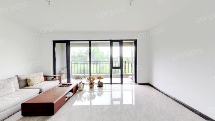 碧桂园·翡翠郡二手房实景图