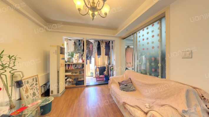 春天花园一期二手房实景图