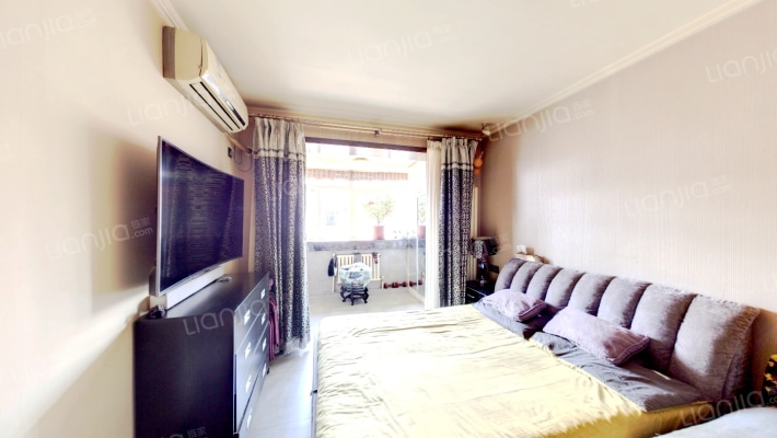 容和里二手房实景图