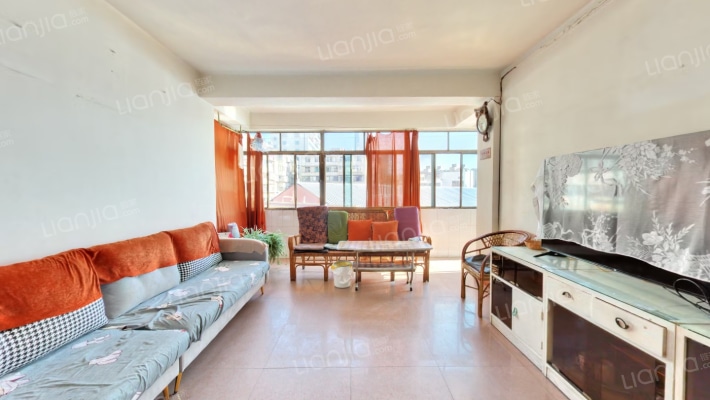 吴井路焊管厂宿舍二手房实景图