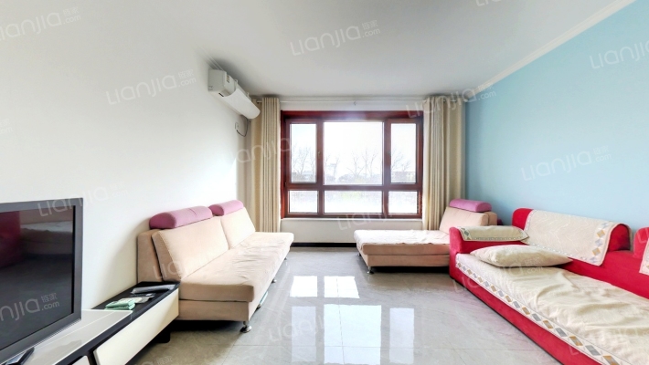 金品时代南北通透大三居 双卧朝南 高品质生活小区-客厅