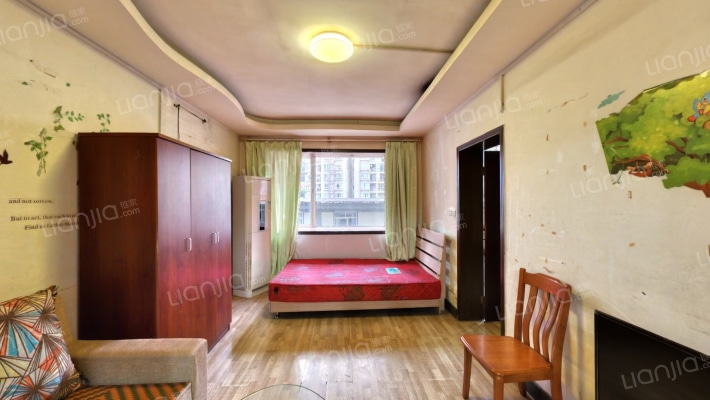 洋河南滨花园二手房实景图