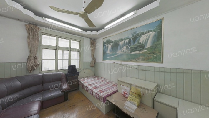 普德村132号二手房实景图