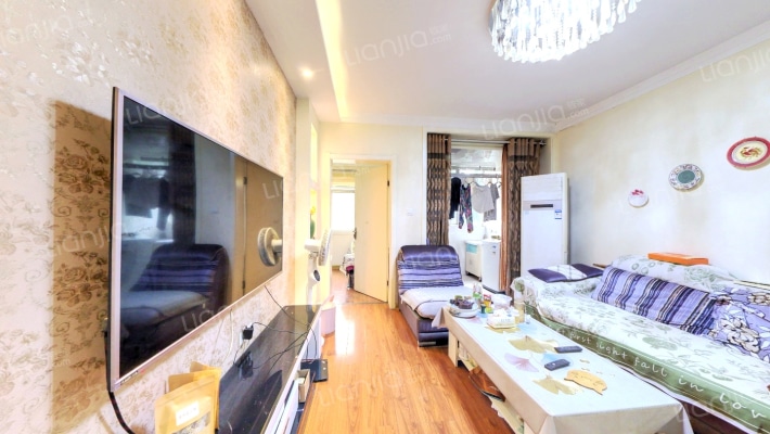 二橡胶厂家属院二手房实景图