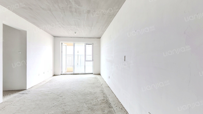 南北通透全明格局，采光好无遮挡，带车位-客厅