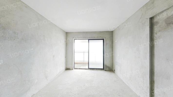 大信溢彩年华二手房实景图