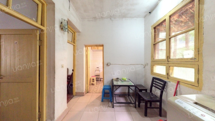 中南大学南校区教工宿舍二手房实景图