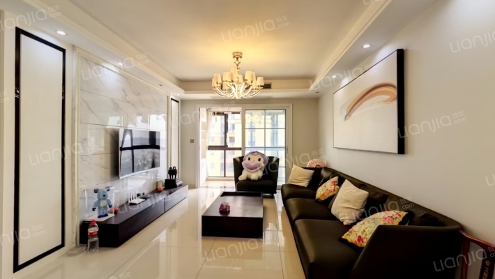 中航·翡翠湾二手房实景图