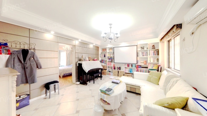 顶峰国际公寓二手房实景图