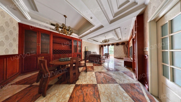 绿地圣罗兰二手房实景图