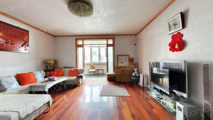 鸿宝新村二手房实景图