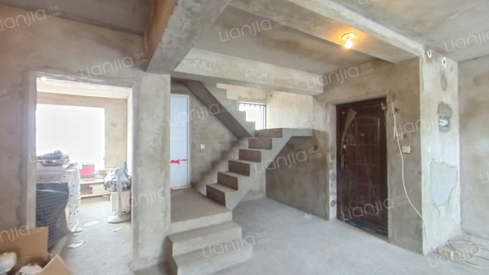 自然天城二手房实景图