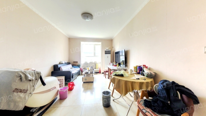 水岸花城，一线河景美宅，标准现房，即买即住-客厅