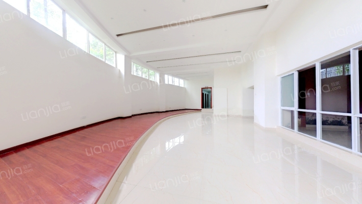 高天流云二手房实景图