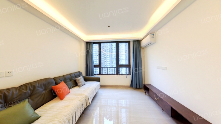 星河壹号公馆二手房实景图