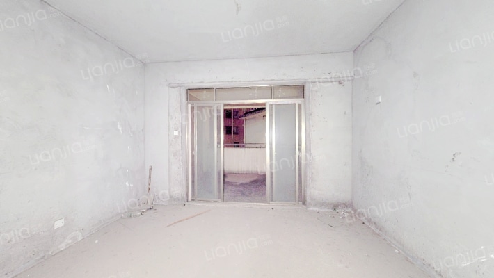 山水芳邻二手房实景图