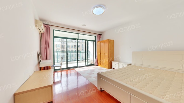 天亚水景城二手房实景图