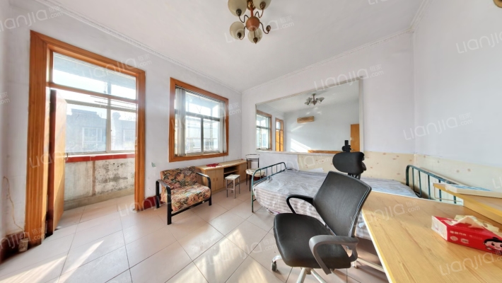 中心医院宿舍楼二手房实景图