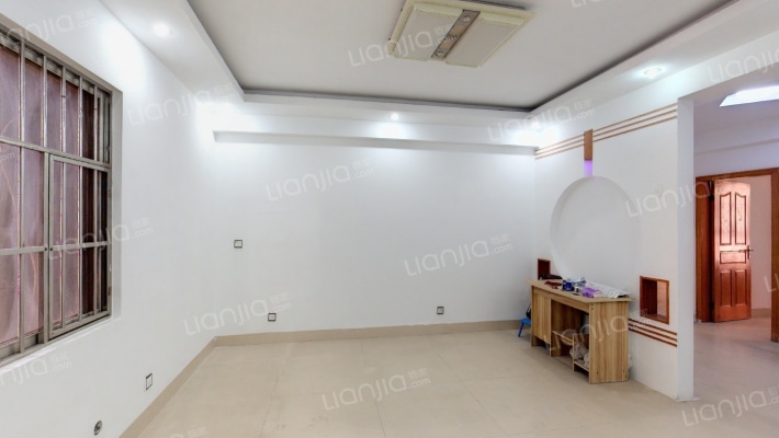 玫瑰园007号二手房实景图