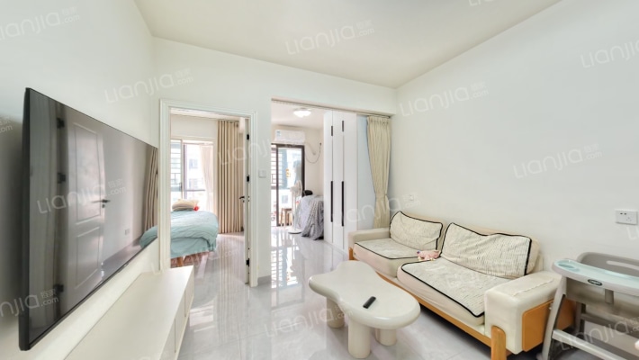 人和公园溪府二手房实景图