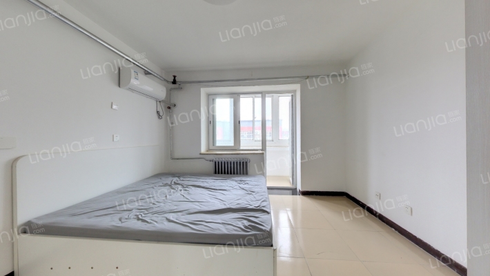 新外大街10号院二手房实景图