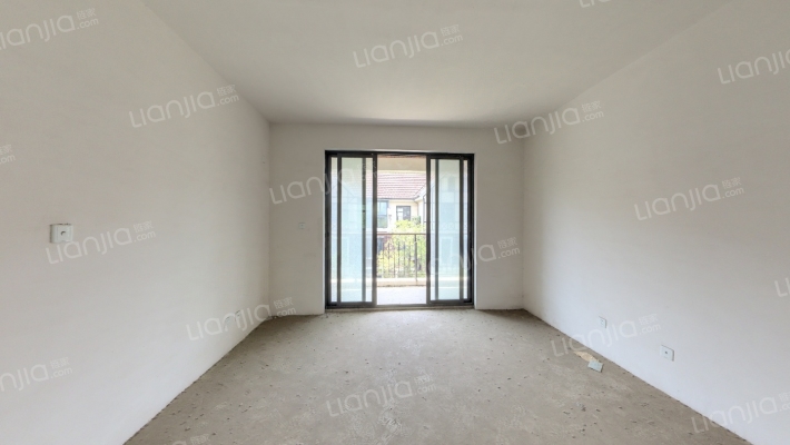 英伦上院二手房实景图