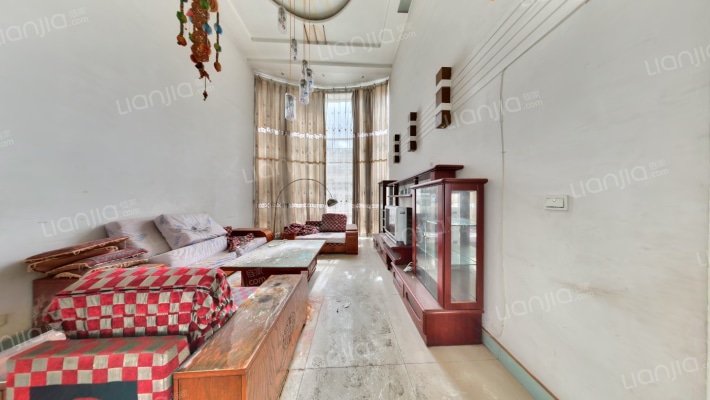 彩信园二手房实景图