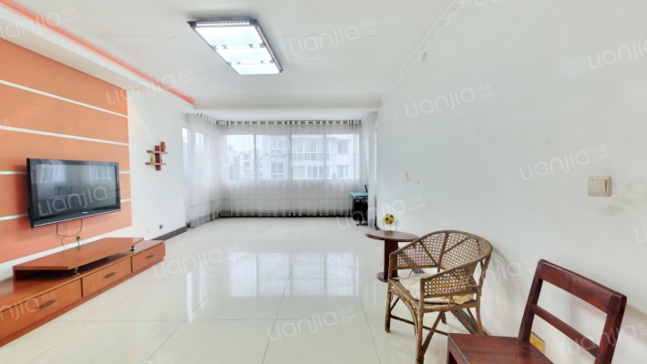 粮食局小区二手房实景图