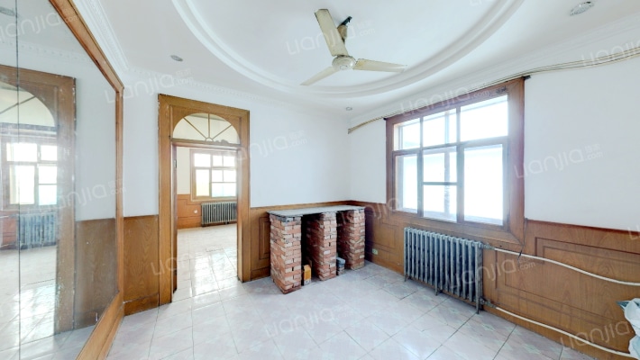 龙华里二手房实景图