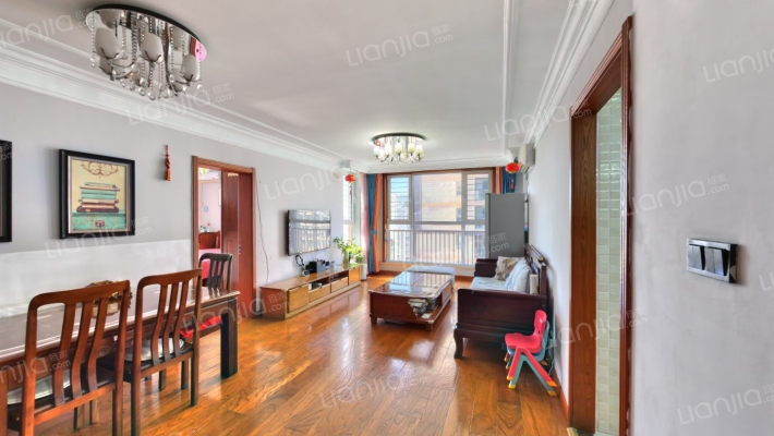 春光山色三期二手房实景图